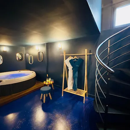 Mieuxqualhotel Jacuzzi Privatif La Parenthese *